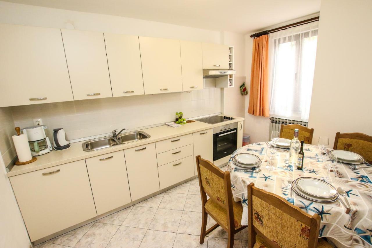 Carolina 4 Seasons Apartment Пореч Екстериор снимка
