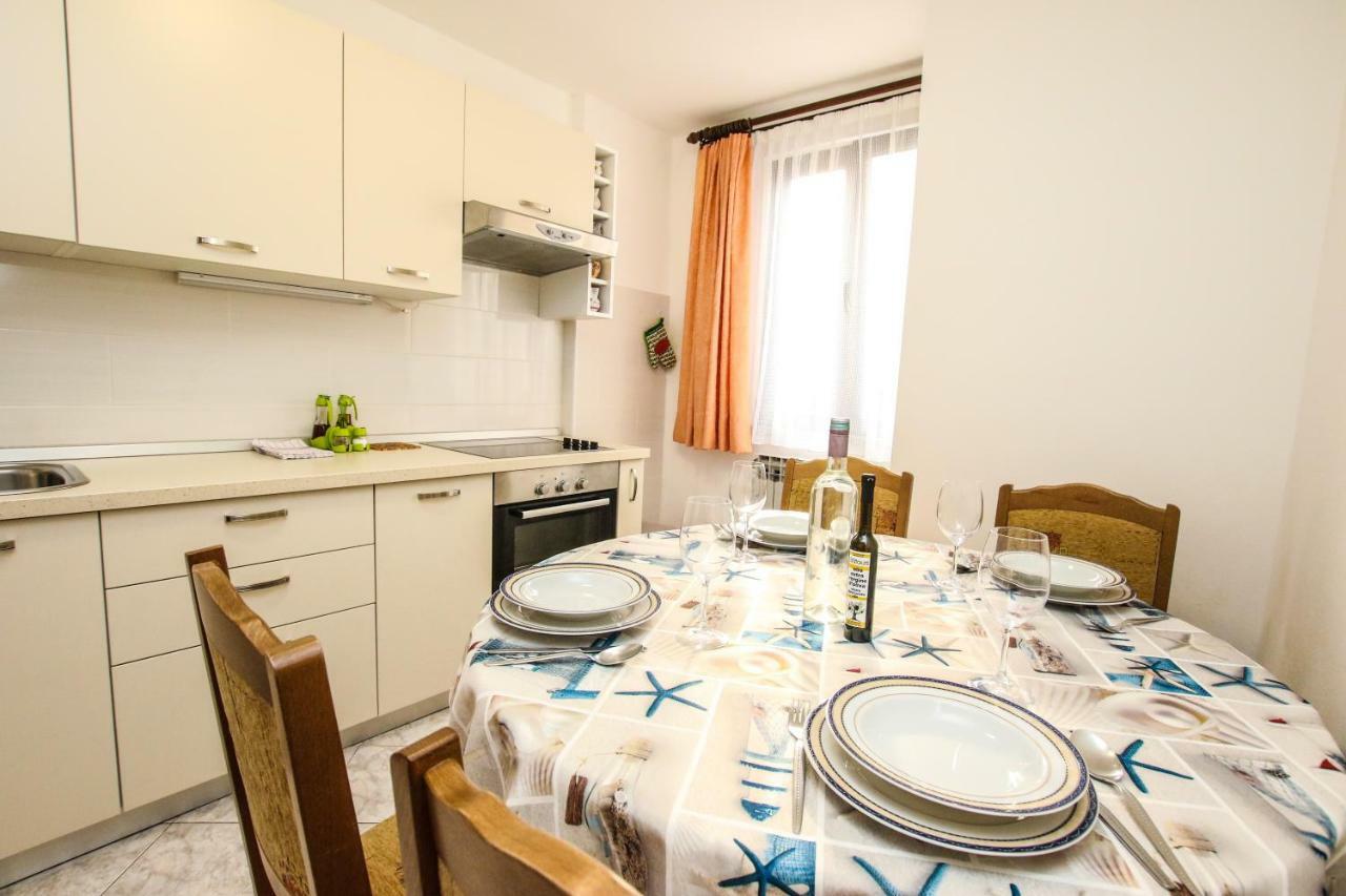 Carolina 4 Seasons Apartment Пореч Екстериор снимка